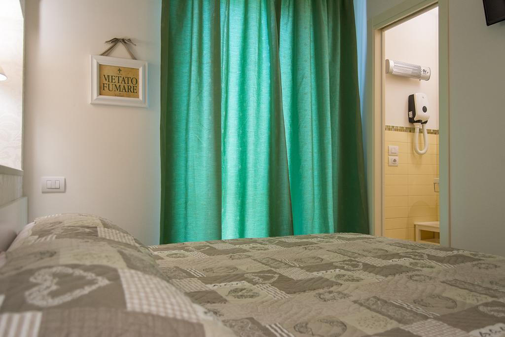 Il Giglio Verde Porto SantʼElpidio Rom bilde